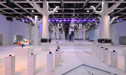 SHOW AREA
